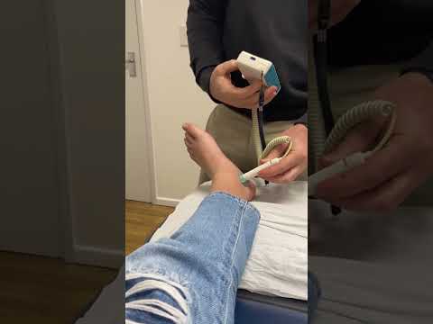 Boost your foot health! 🦶🩺 Discover the power of blood flow exams with expert podiatrists today